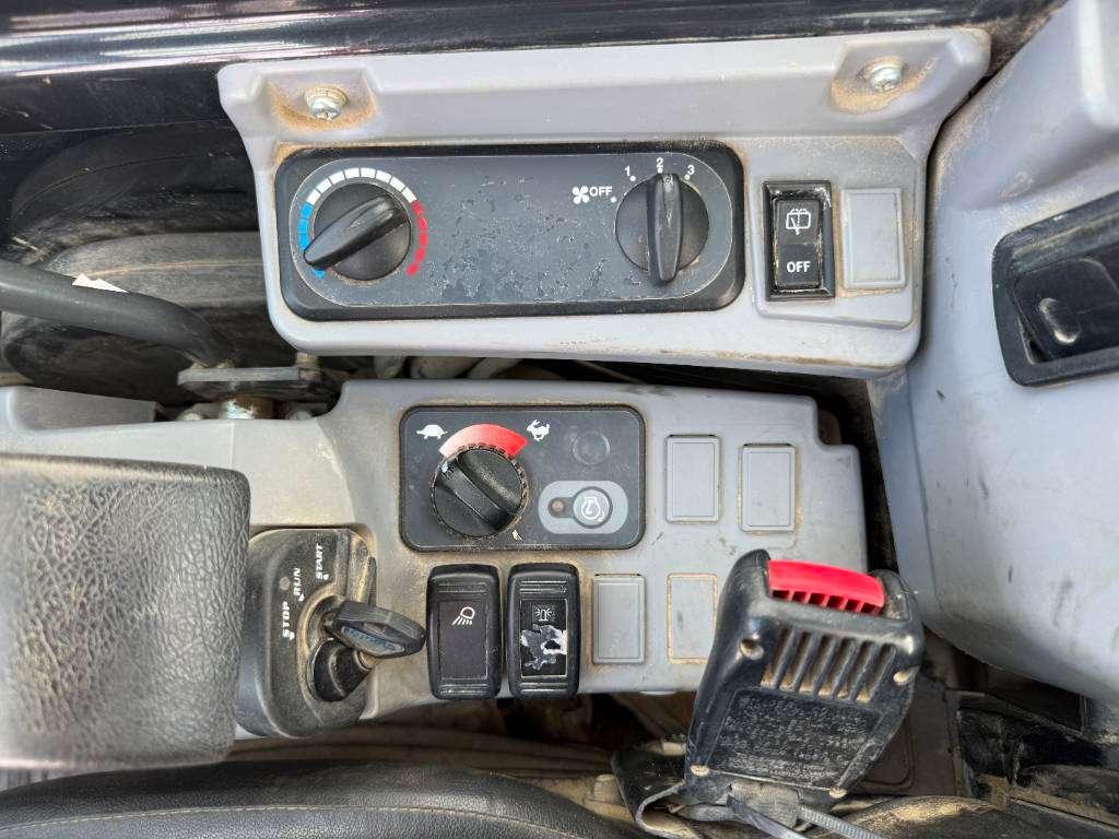 Kubota KX037-4 - Hammer Lines / Quick Coupler Photo 12