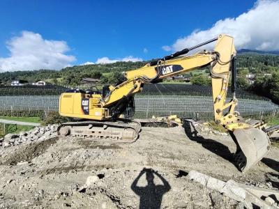 Caterpillar 323FSA sold by Omeco Spa
