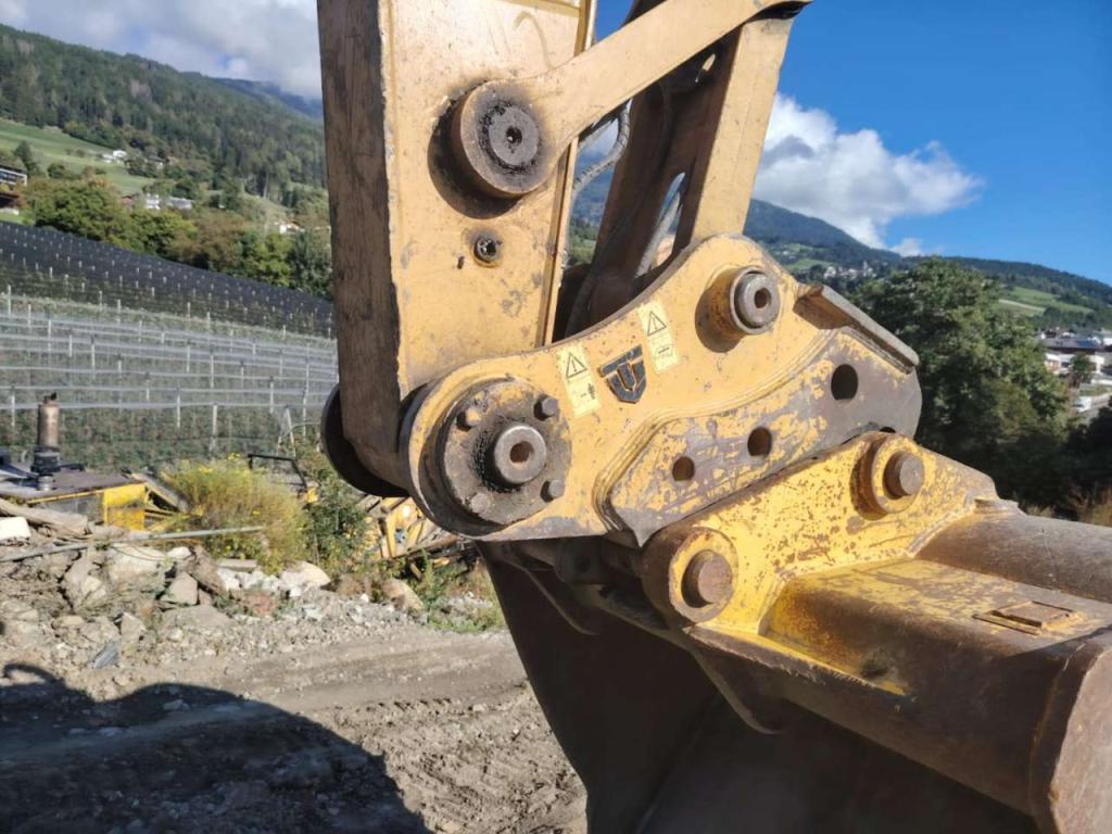 Caterpillar 323FSA Photo 5