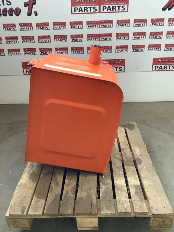 Diesel tank for Hitachi ZX130 Photo 4