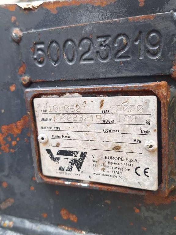 VTN UNI60 mechanical quick coupler for 11-16 ton excavators Photo 7