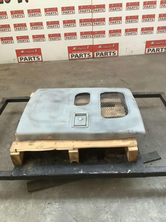 Sportello laterale for Hitachi ZAXIS 135 US Photo 1