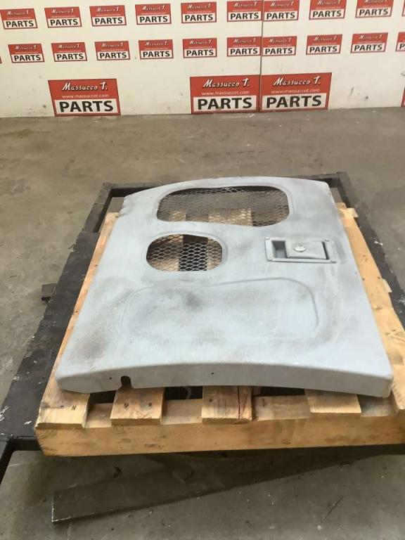 Sportello laterale for Hitachi ZAXIS 135 US Photo 2