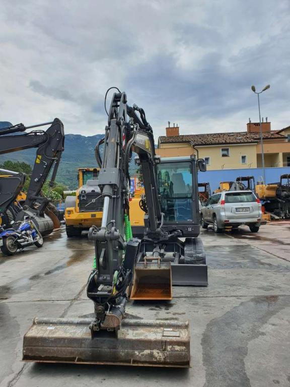 Volvo EC60E Photo 3