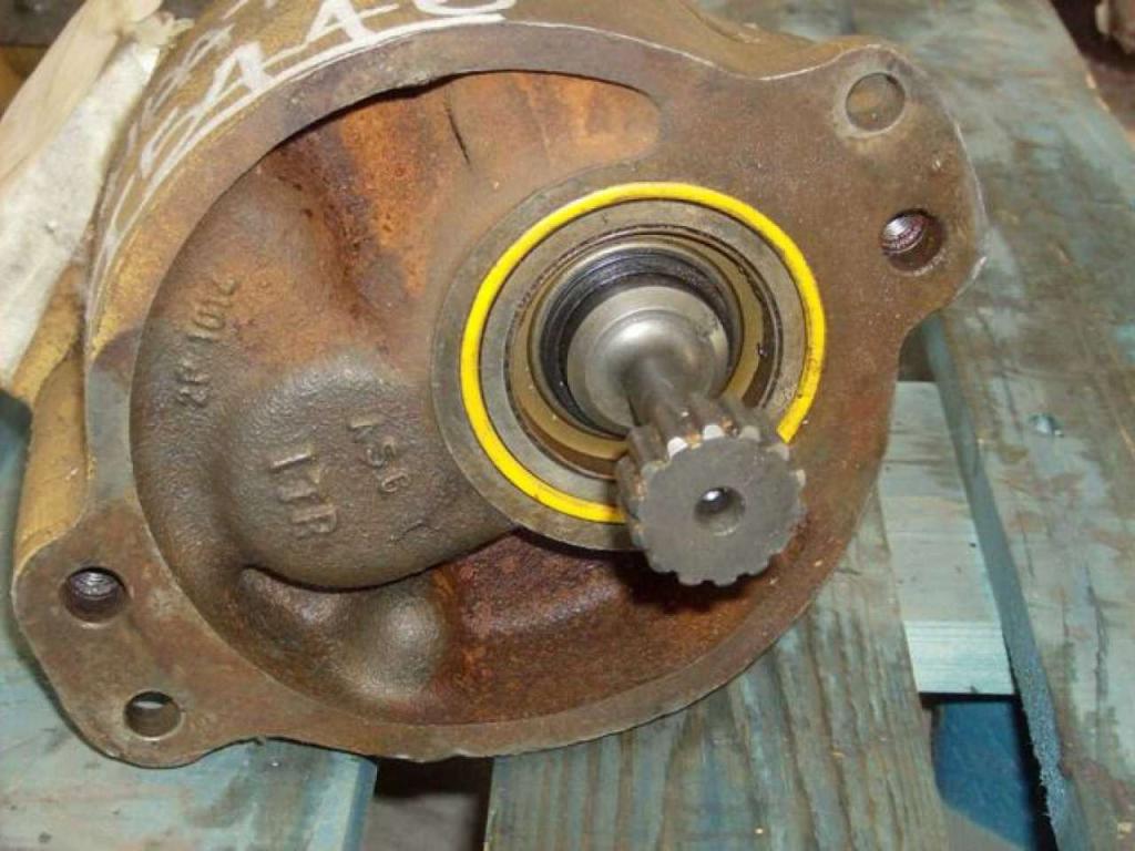 Hydraulic pump for Caterpillar 988F II Photo 2