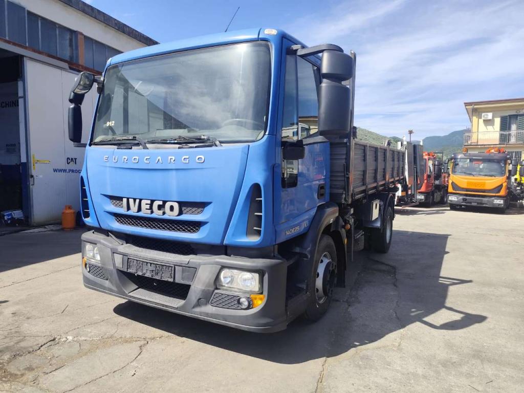 Iveco EUROCARGO 140E25 Photo 6