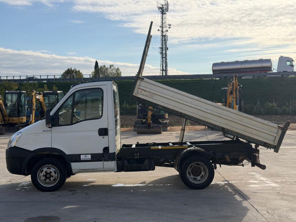 Iveco DAILY 35C10 Photo 4