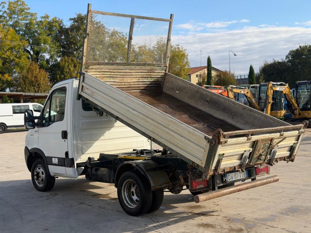 Iveco DAILY 35C10 Photo 5