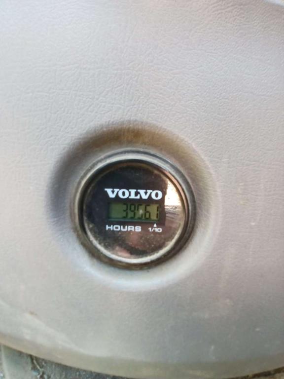Volvo ECR880 Photo 9
