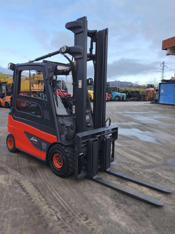 Linde E30L-01 Photo 2