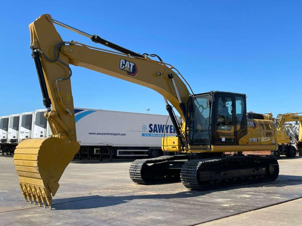 Caterpillar 323D3 Photo 2