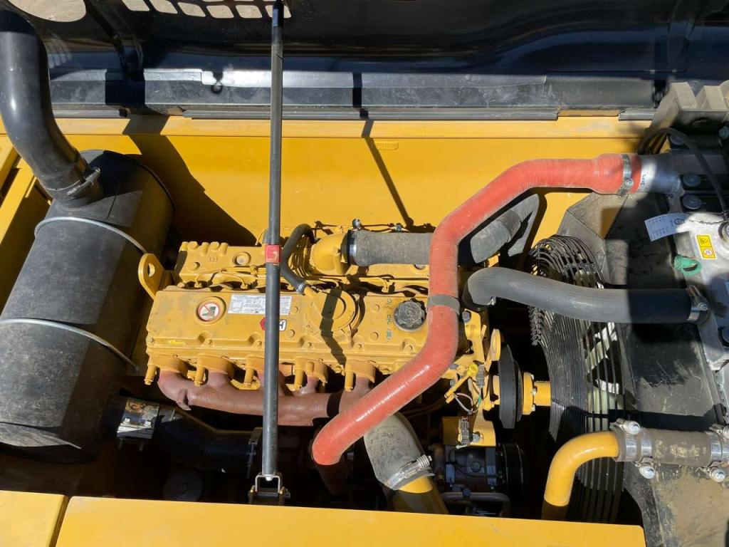 Caterpillar 323D3 Photo 28