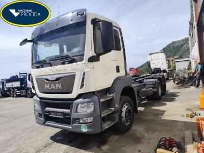 Iveco TGS 26.360 Photo 1