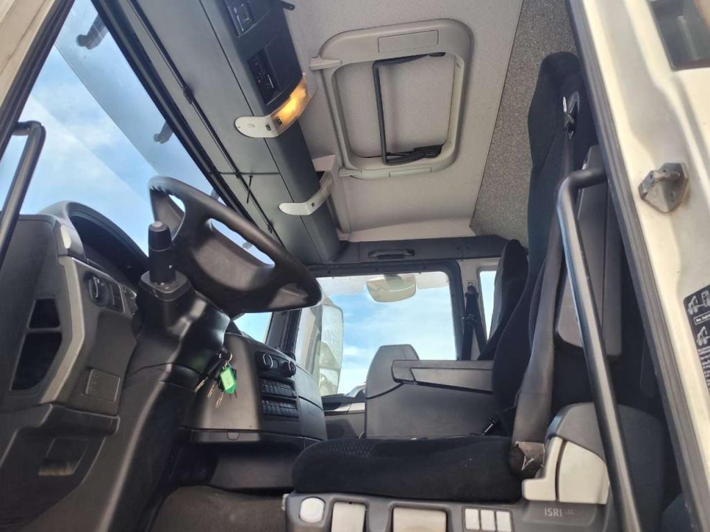 Iveco TGS 26.360 Photo 10