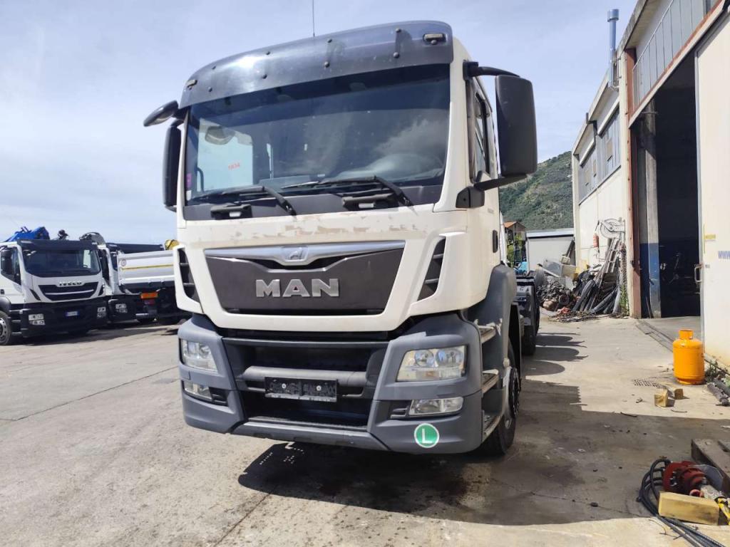 Iveco TGS 26.360 Photo 24