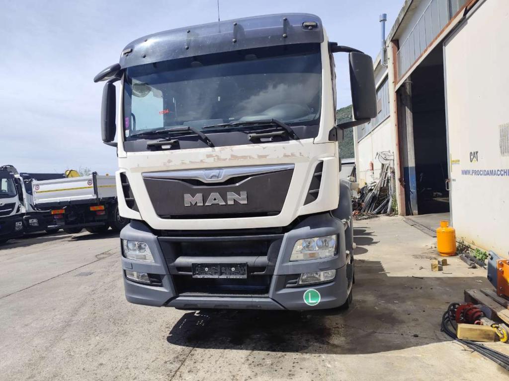 Iveco TGS 26.360 Photo 27
