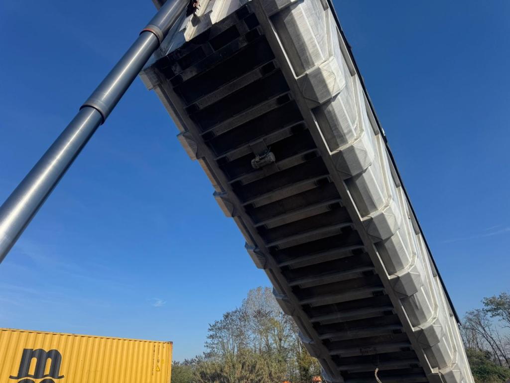 Dianacar Tipper semi-trailer Photo 21