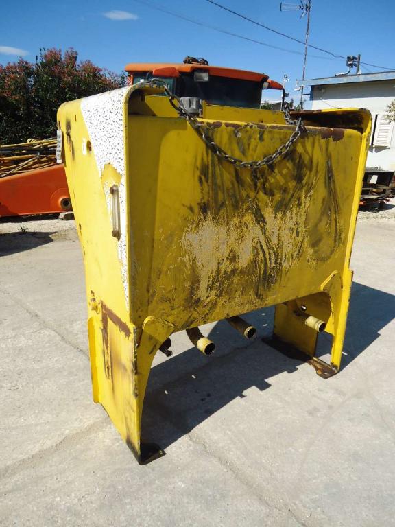 Oil tank for New Holland W270B Photo 4