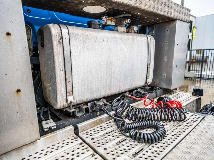 Mercedes-Benz ACTROS 2651 LS Photo 18