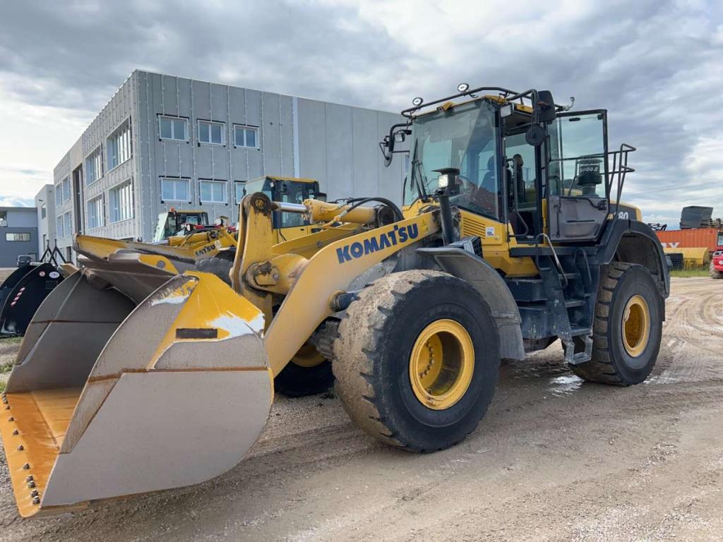 Komatsu WA380-8E0 Photo 1