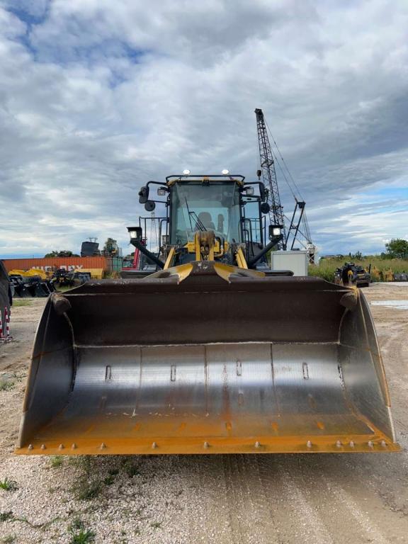 Komatsu WA380-8E0 Photo 3