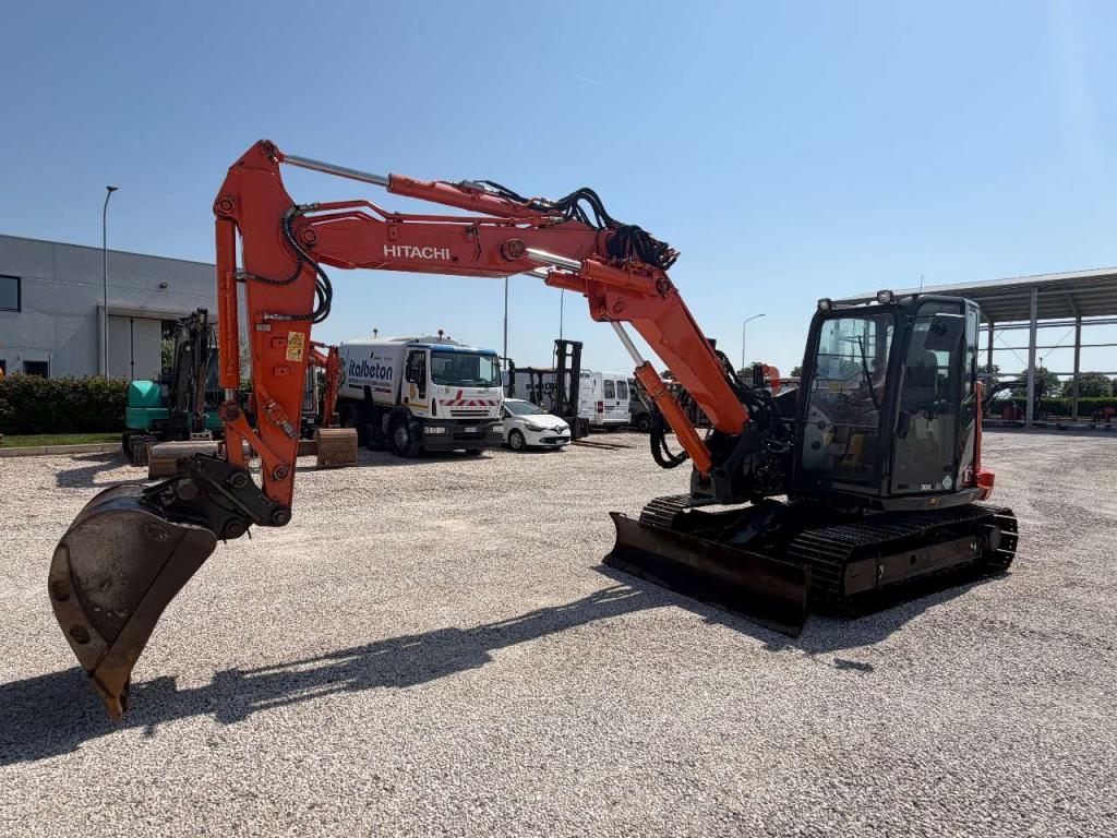 Hitachi Zaxis 85USB-5A Photo 6