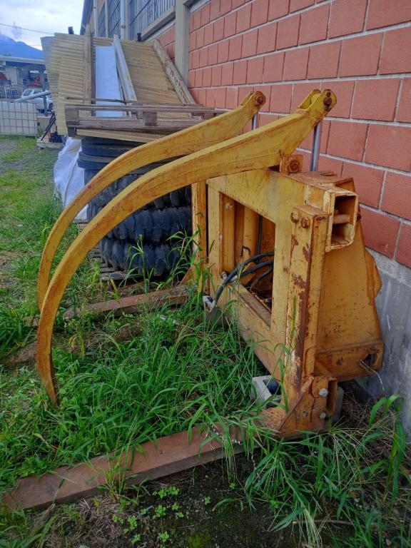 Pipe clamp Photo 1