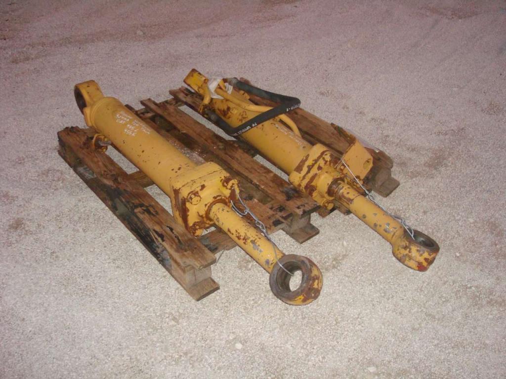 Bucket rotation piston for Caterpillar 955L/955K Photo 6