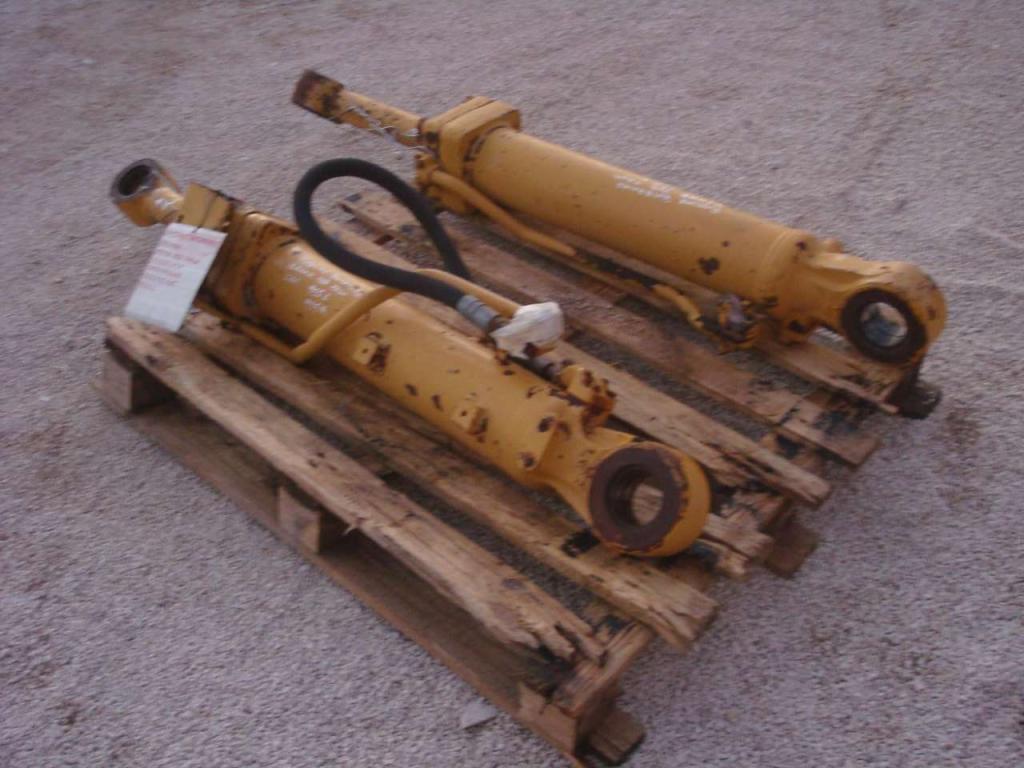 Bucket rotation piston for Caterpillar 955L/955K Photo 7