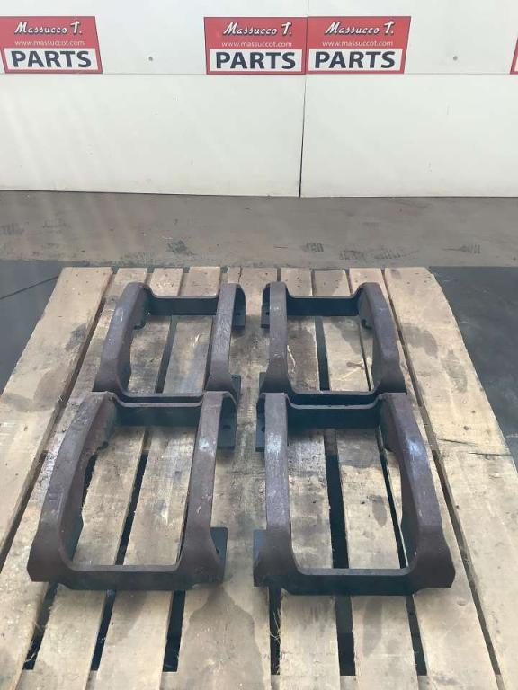 Undercarriage spare parts for Hitachi ZX130 Photo 1