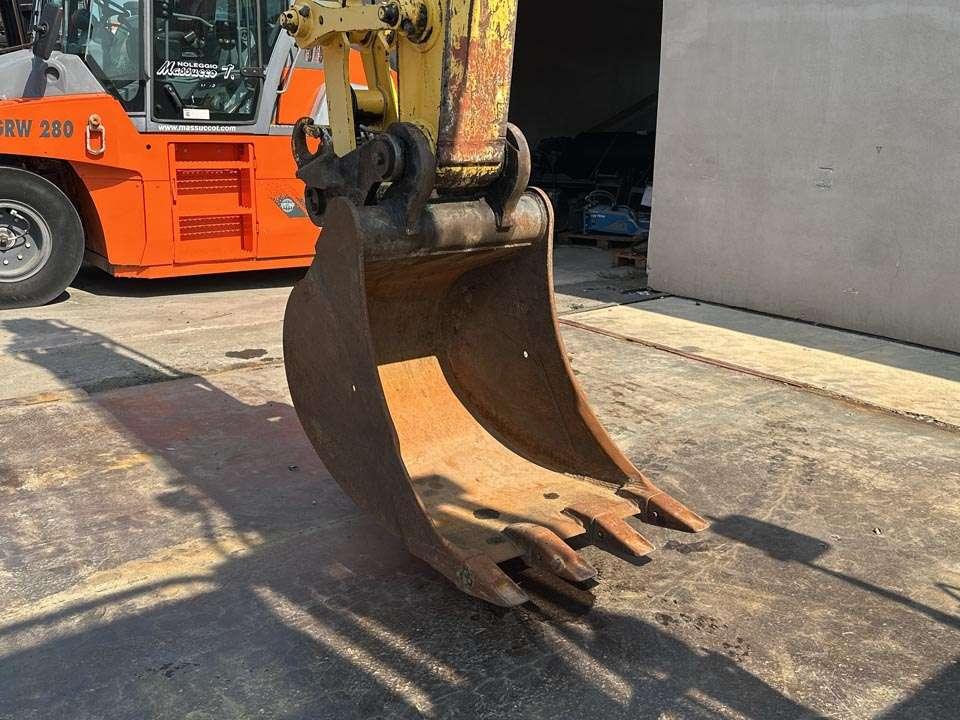 New Holland WE170C Photo 9