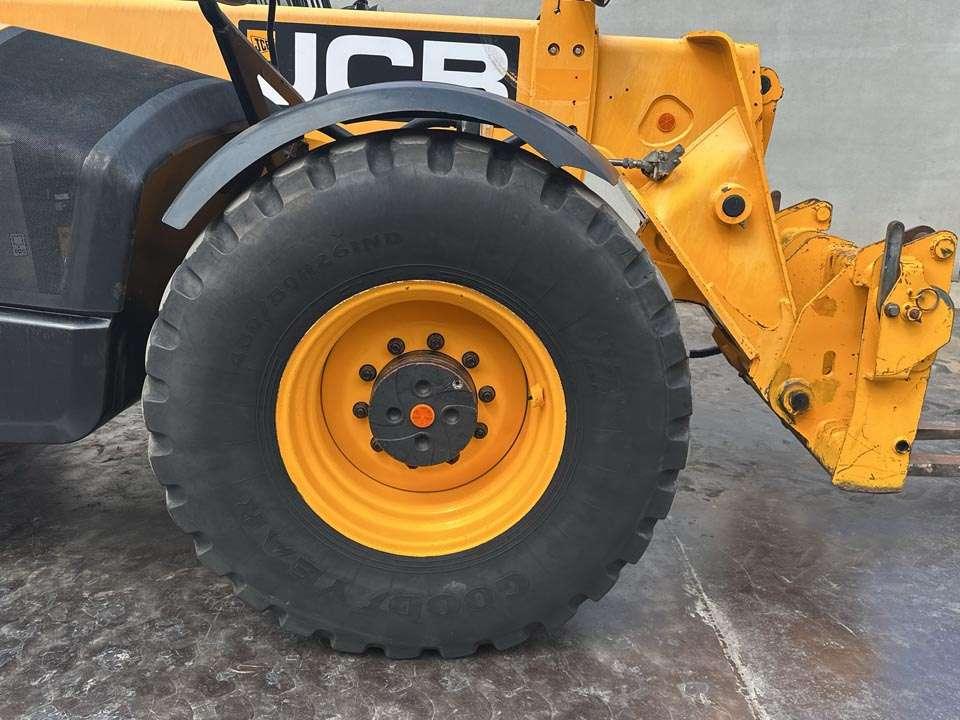JCB AGROPLUS 560-80 Photo 6