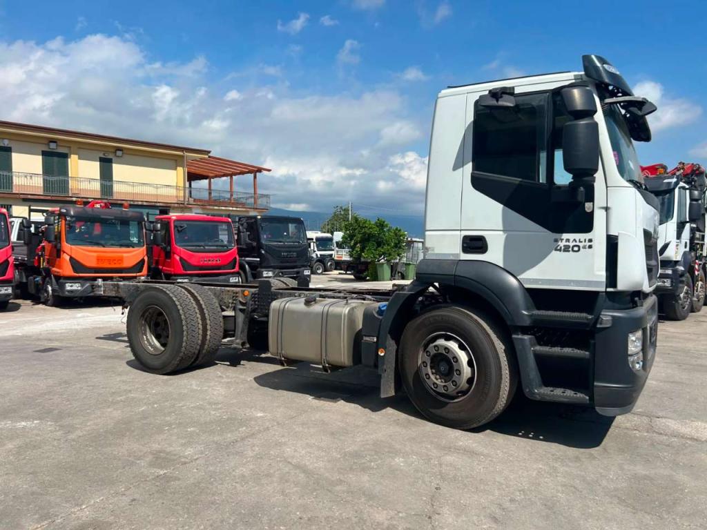 Iveco STRALIS AD190S42 Photo 10