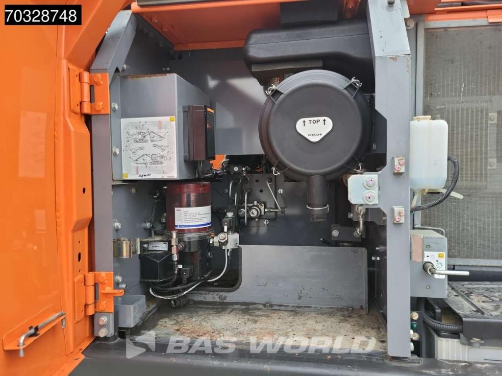 Hitachi ZX250 LC -6 Roto + Bucket Photo 25