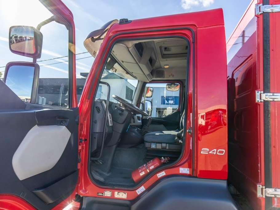 Volvo FL 240 (11.9T) Photo 17