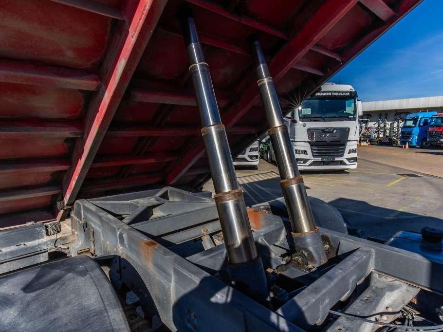 Volvo FL 240 (11.9T) Photo 9