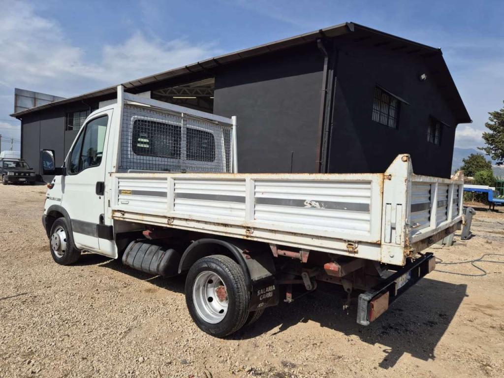 Iveco 35C9 Photo 3
