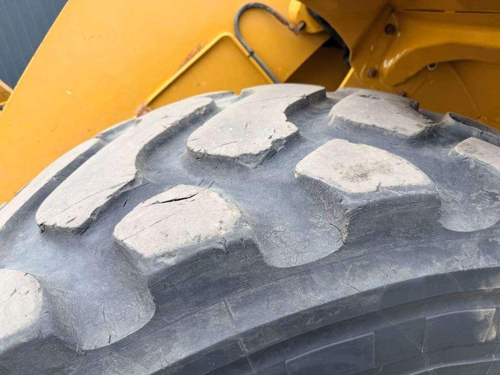 Caterpillar 950M Photo 29