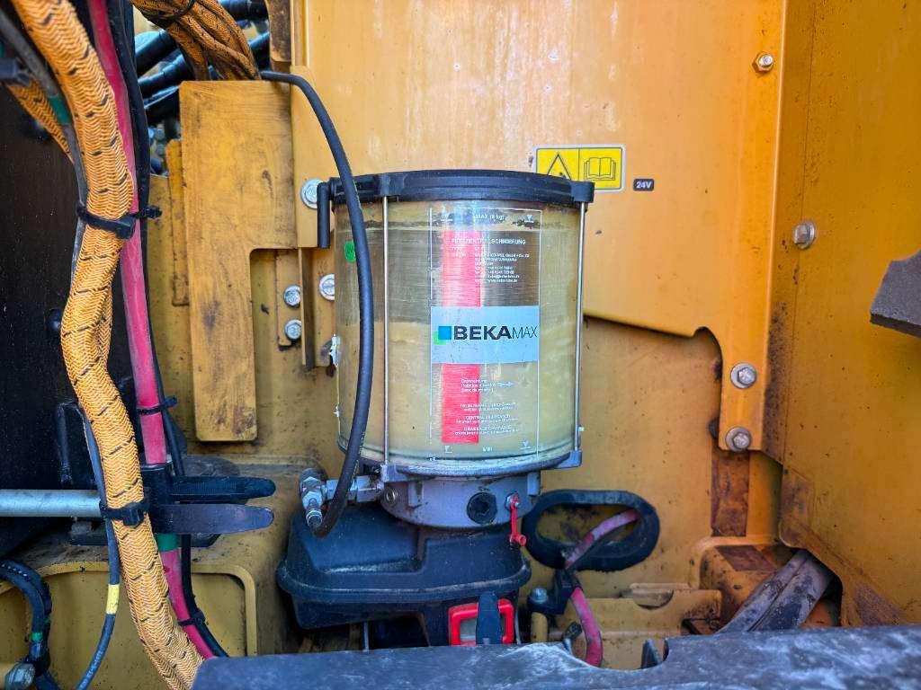 Caterpillar 323FL - New Bucket / Hammer Lines / Camera Photo 29