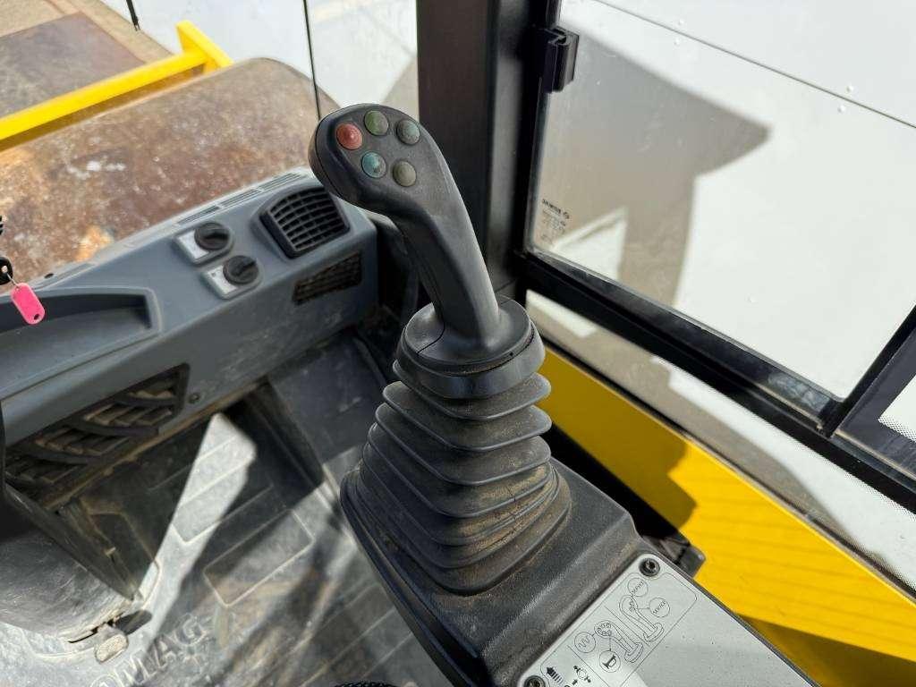 Bomag BW211DH-5 - German Machine / Only 1311 Hours Photo 10