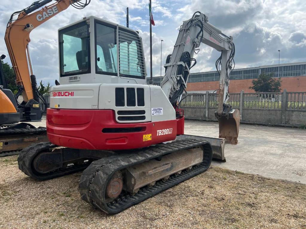 Takeuchi TB280FR Photo 3