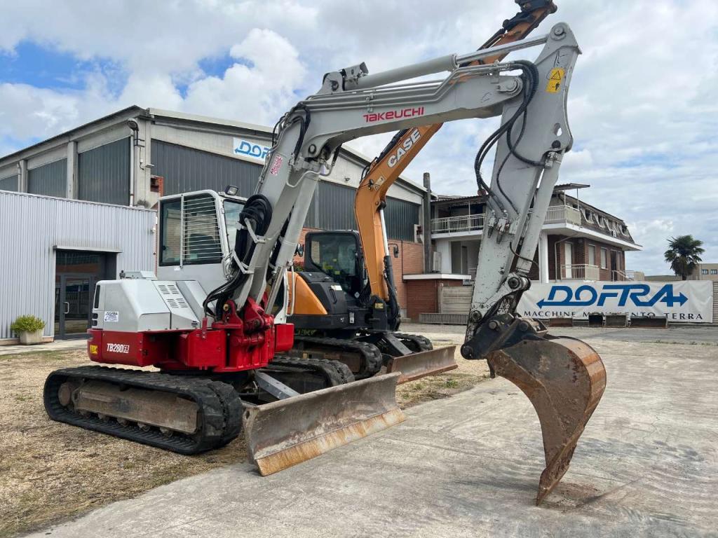 Takeuchi TB280FR Photo 4