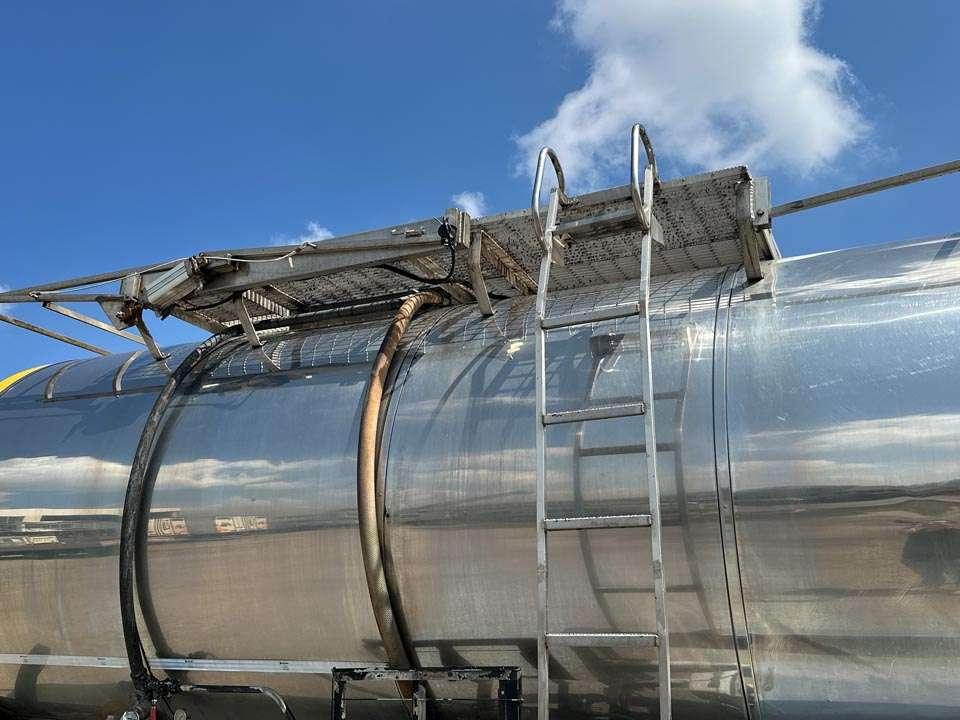 Clayton BITUMEN TANK Photo 10