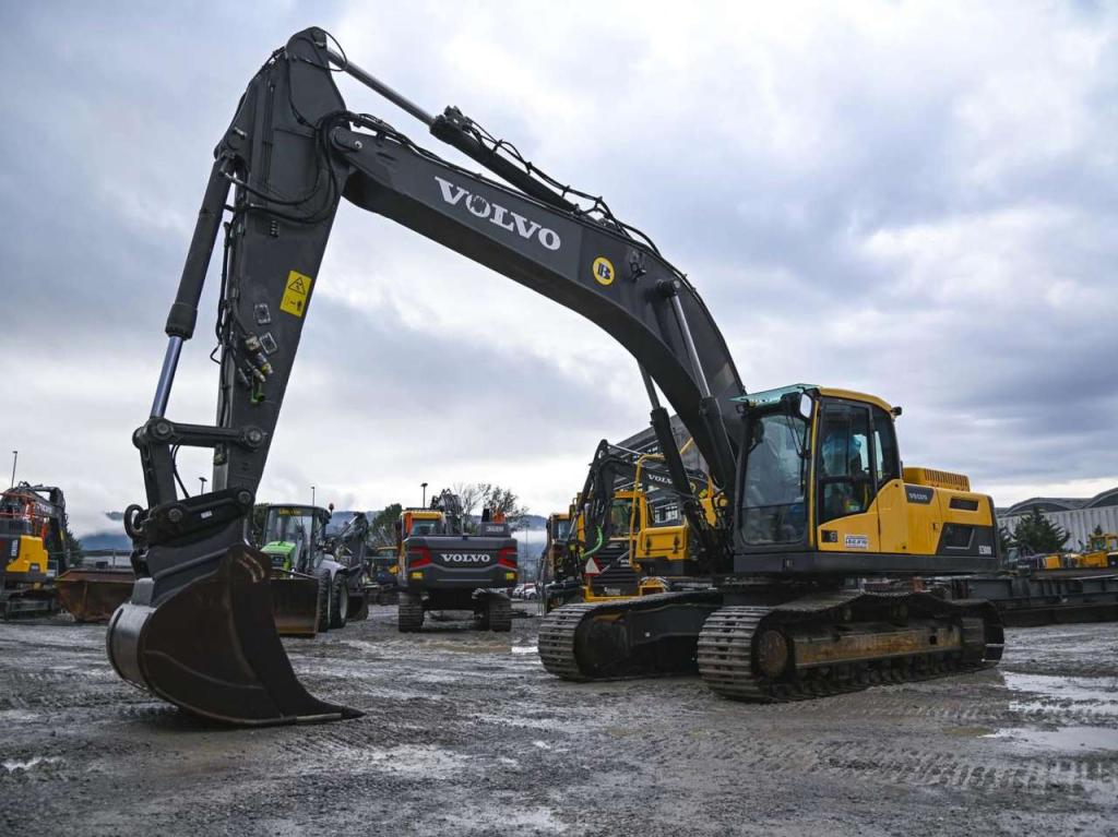 Volvo EC300D NL Photo 1