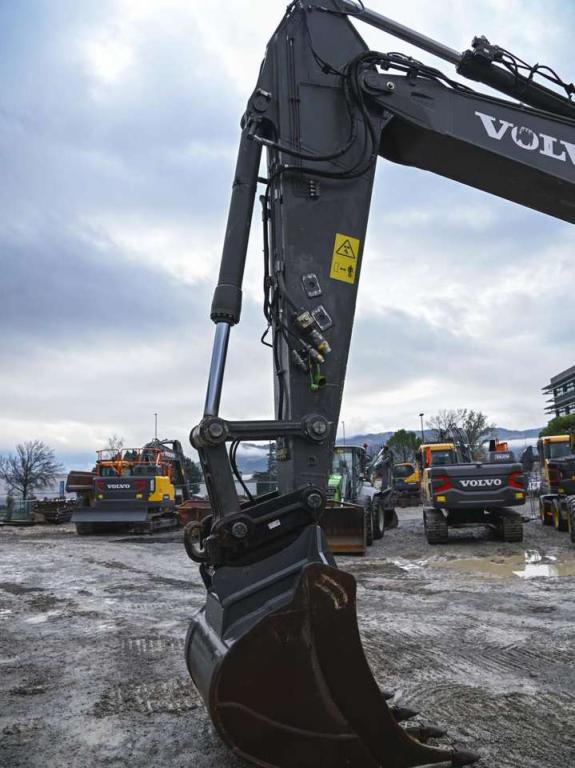 Volvo EC300D NL Photo 7