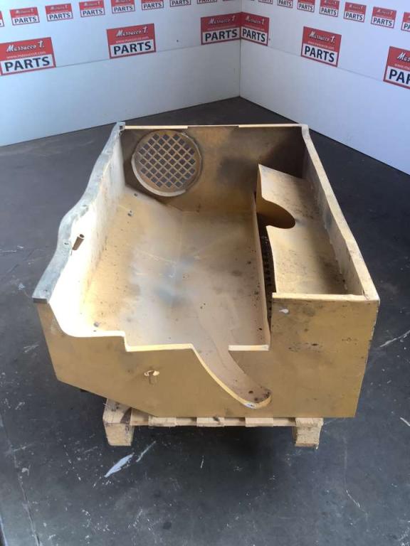 Engine hood for Bitelli BB650 Photo 2