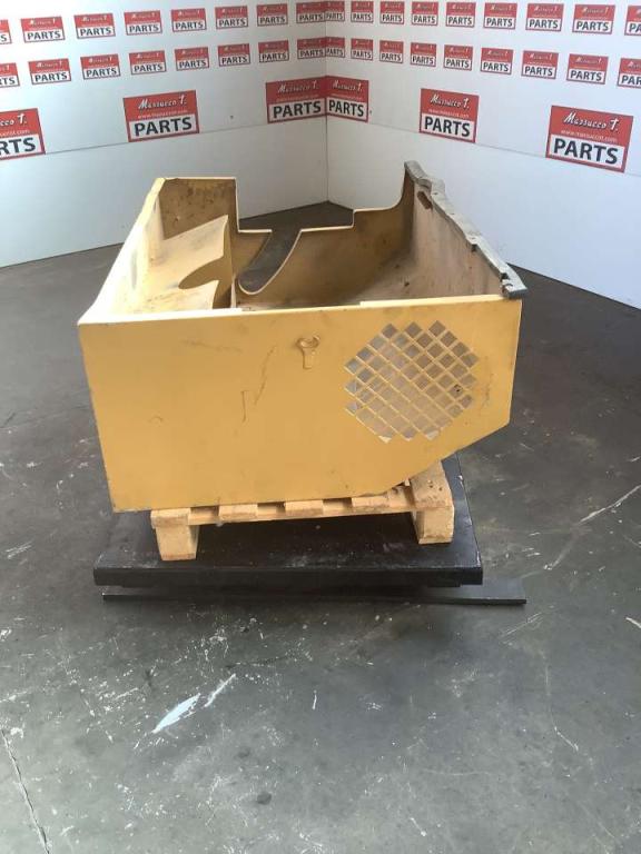 Engine hood for Bitelli BB650 Photo 4