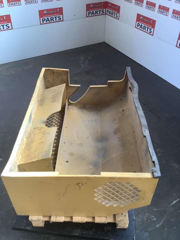 Engine hood for Bitelli BB650 Photo 5