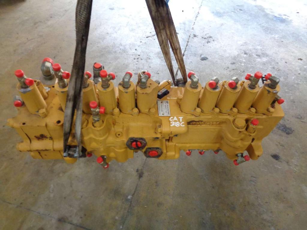 Hydraulic distributor for Caterpillar 318 C Photo 3