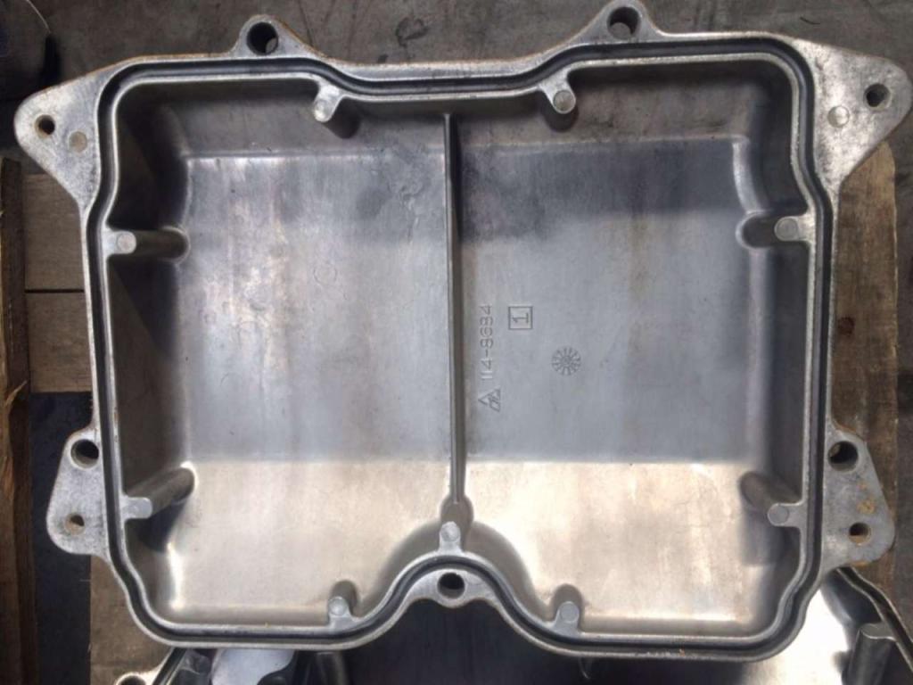 Valve cover for Caterpillar 3412 Photo 1